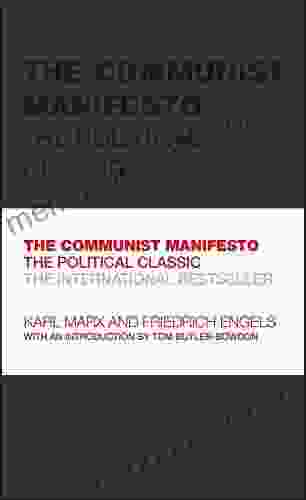 The Communist Manifesto: The Political Classic (Capstone Classics)